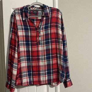 IZOD women’s casual blouse